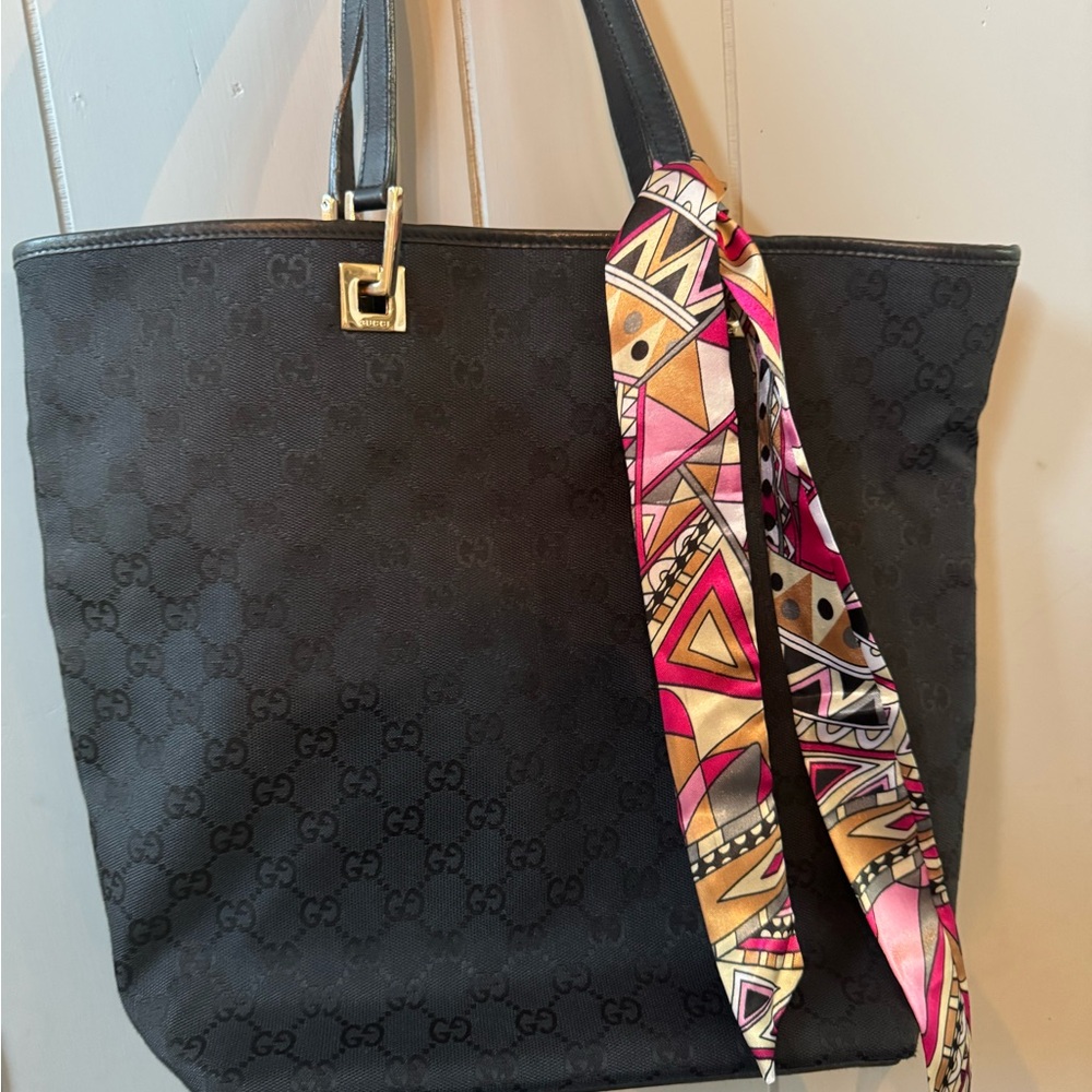 Gucci Black Tote EUC with COA